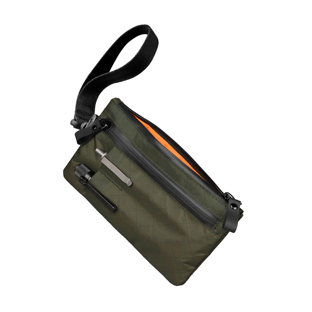 Alpaka Zip Clutch