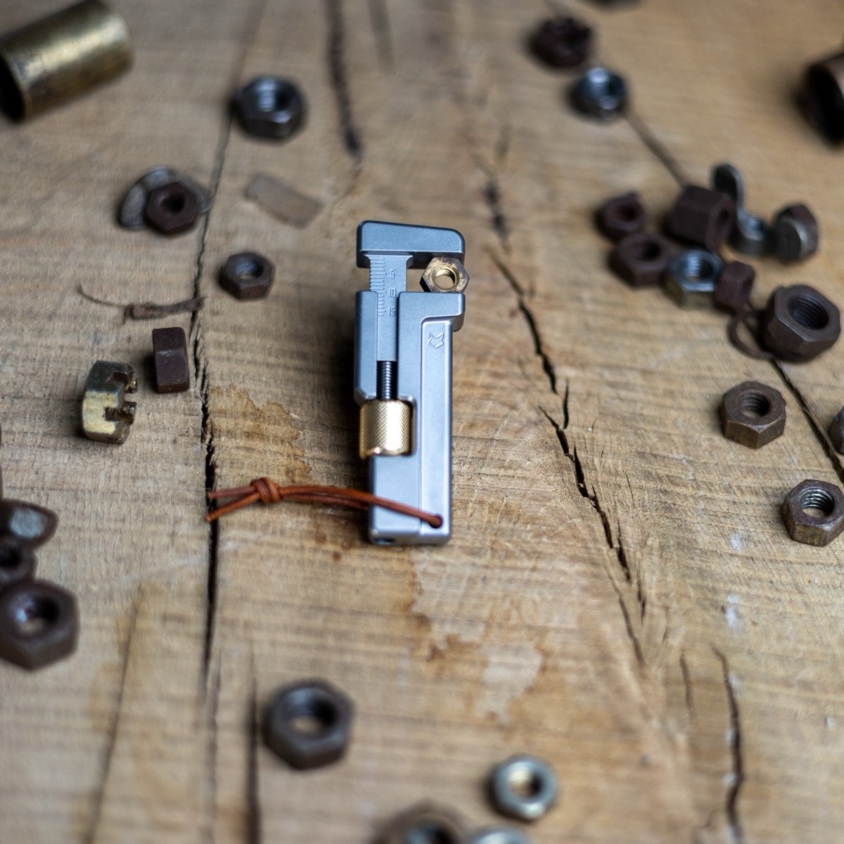 Atom Wrench - Jakoavain