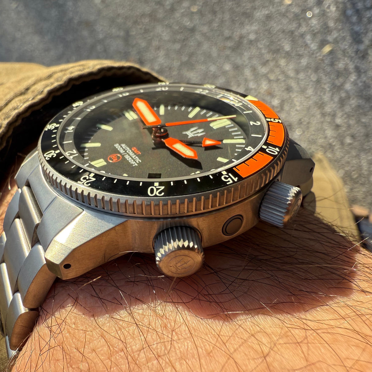CountyComm Alto Mare 9075 GMT Watch