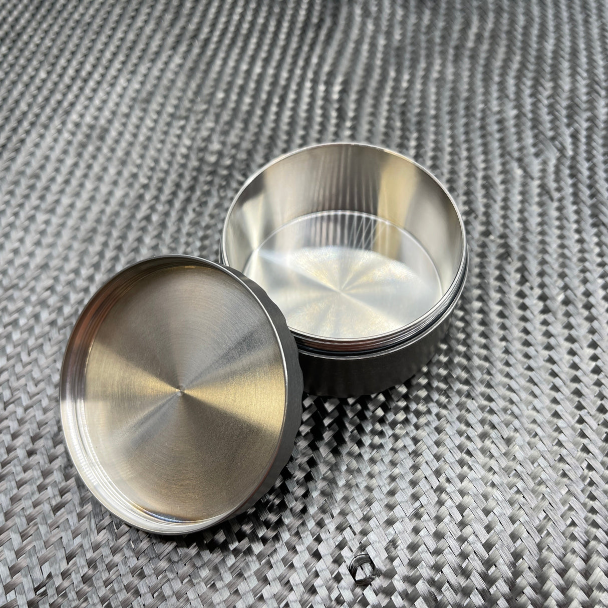 CountyComm Titanium 360 Stash