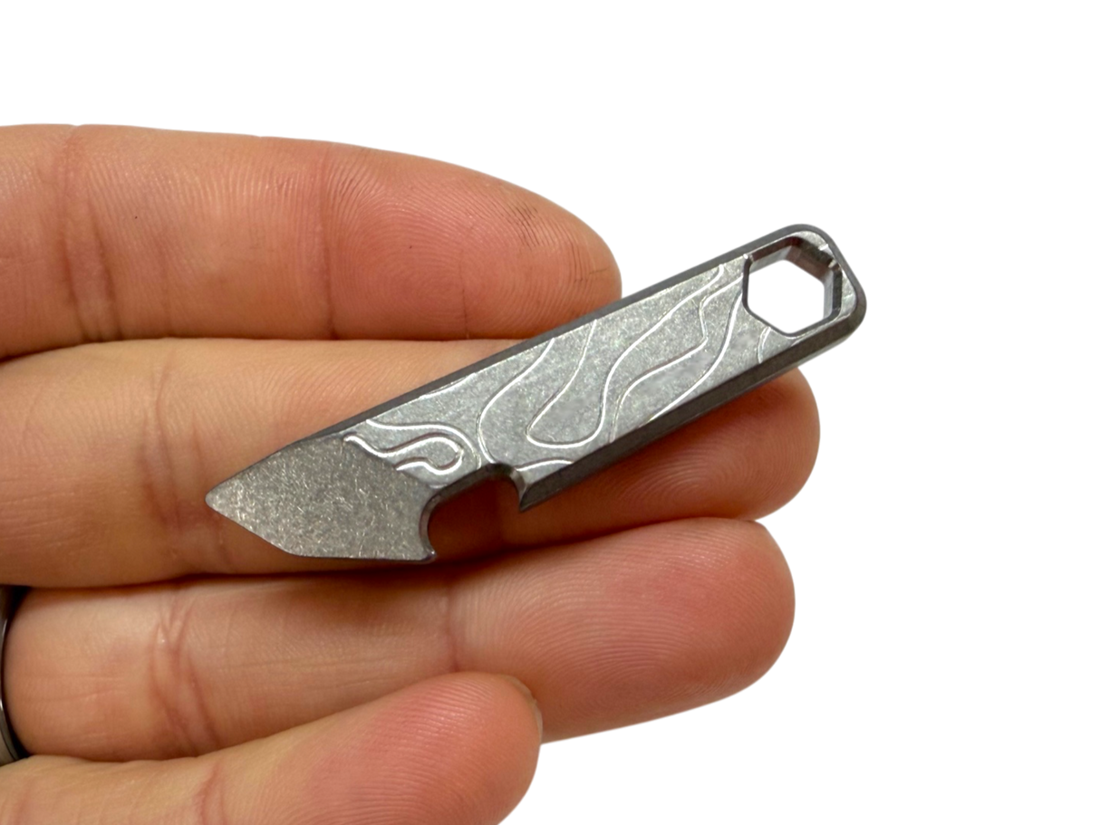 CountyComm Wedg-E Titanium Pry Tool