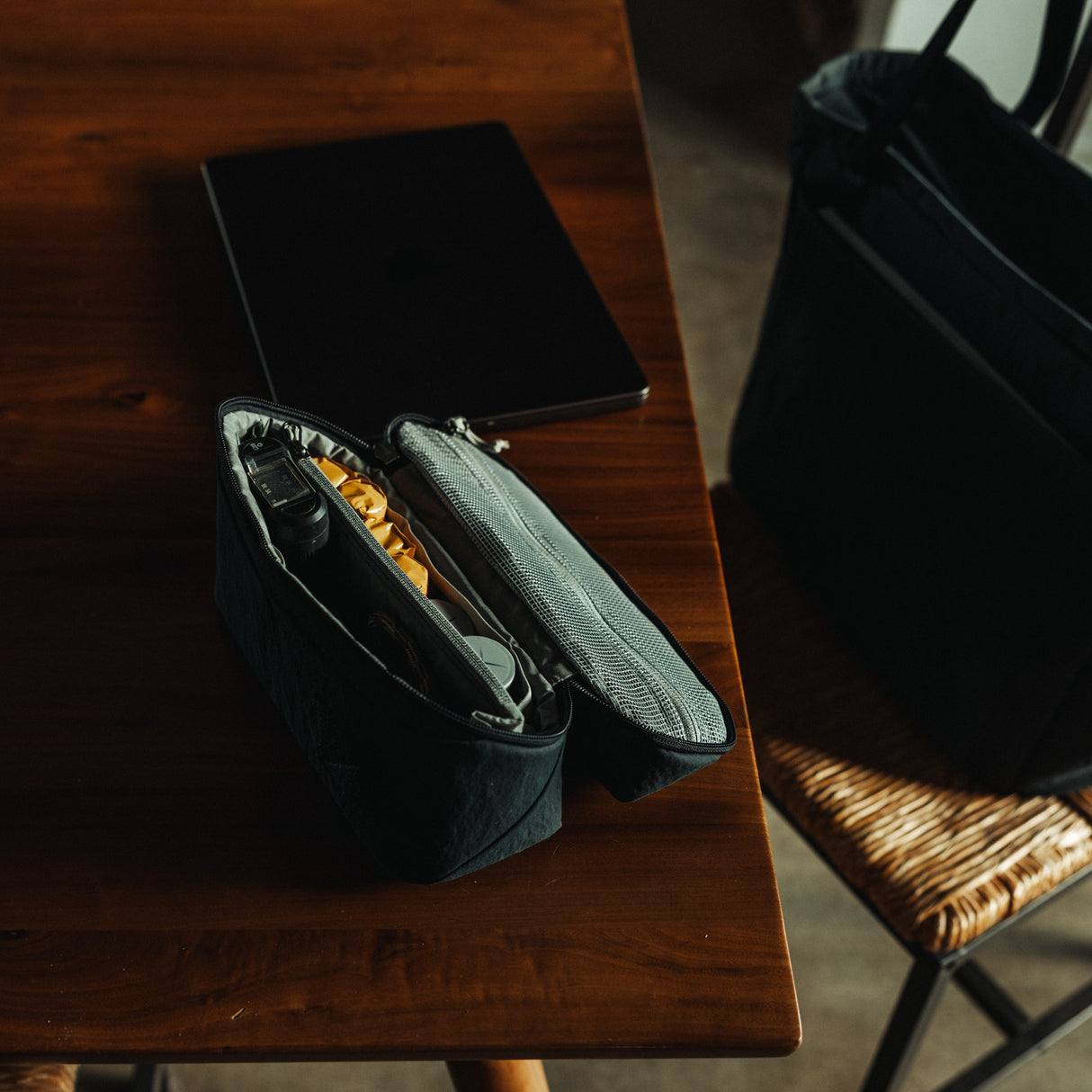 Evergoods Civic Access Pouch 2 L Konbu