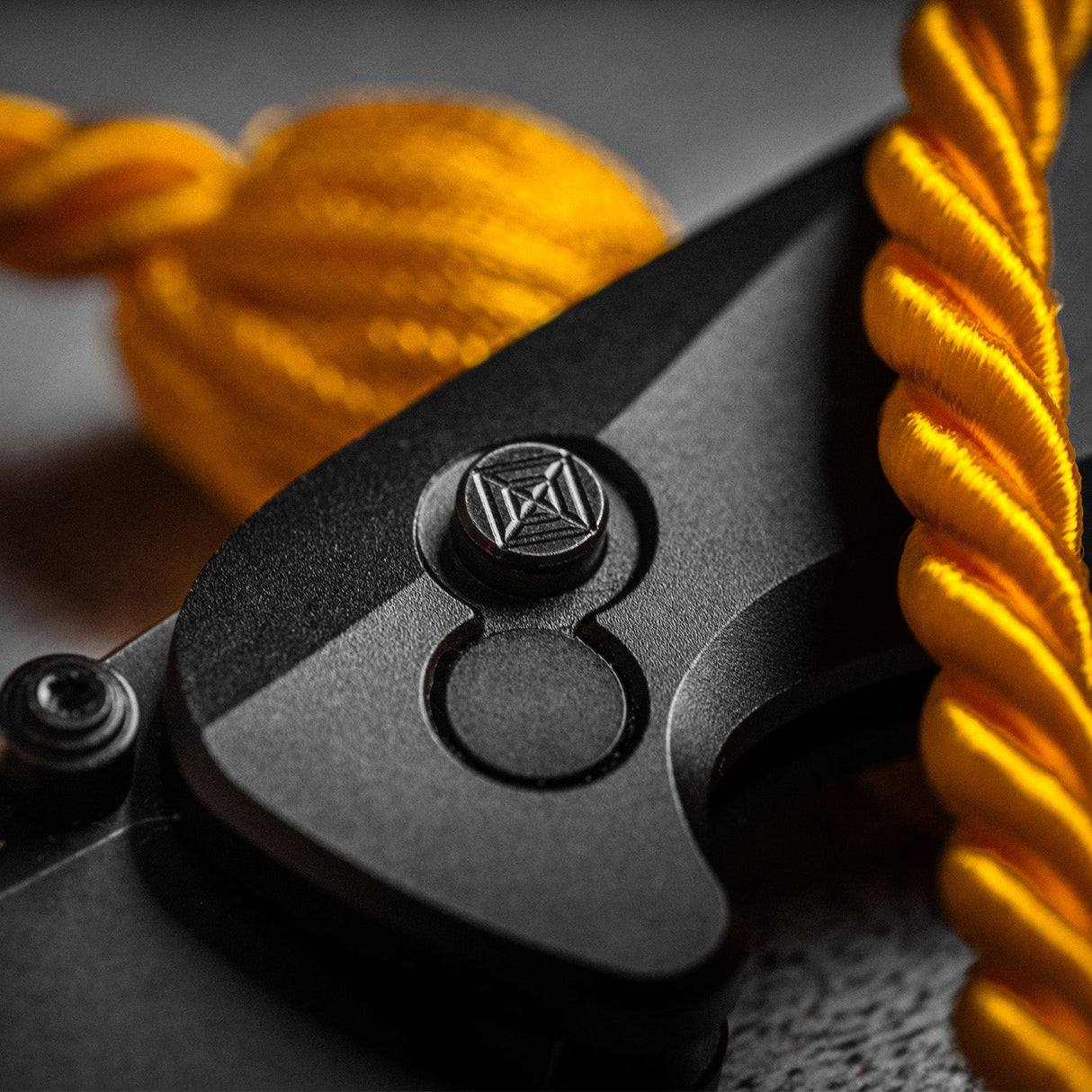 Knafs O.C.T. Pocket Knife