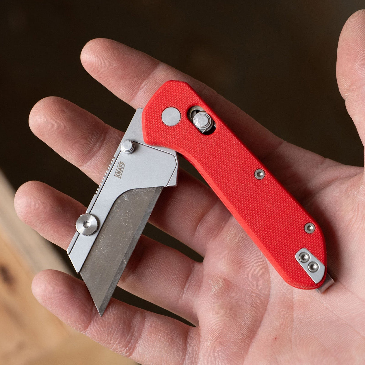 Knafs Yuti Utility Knife