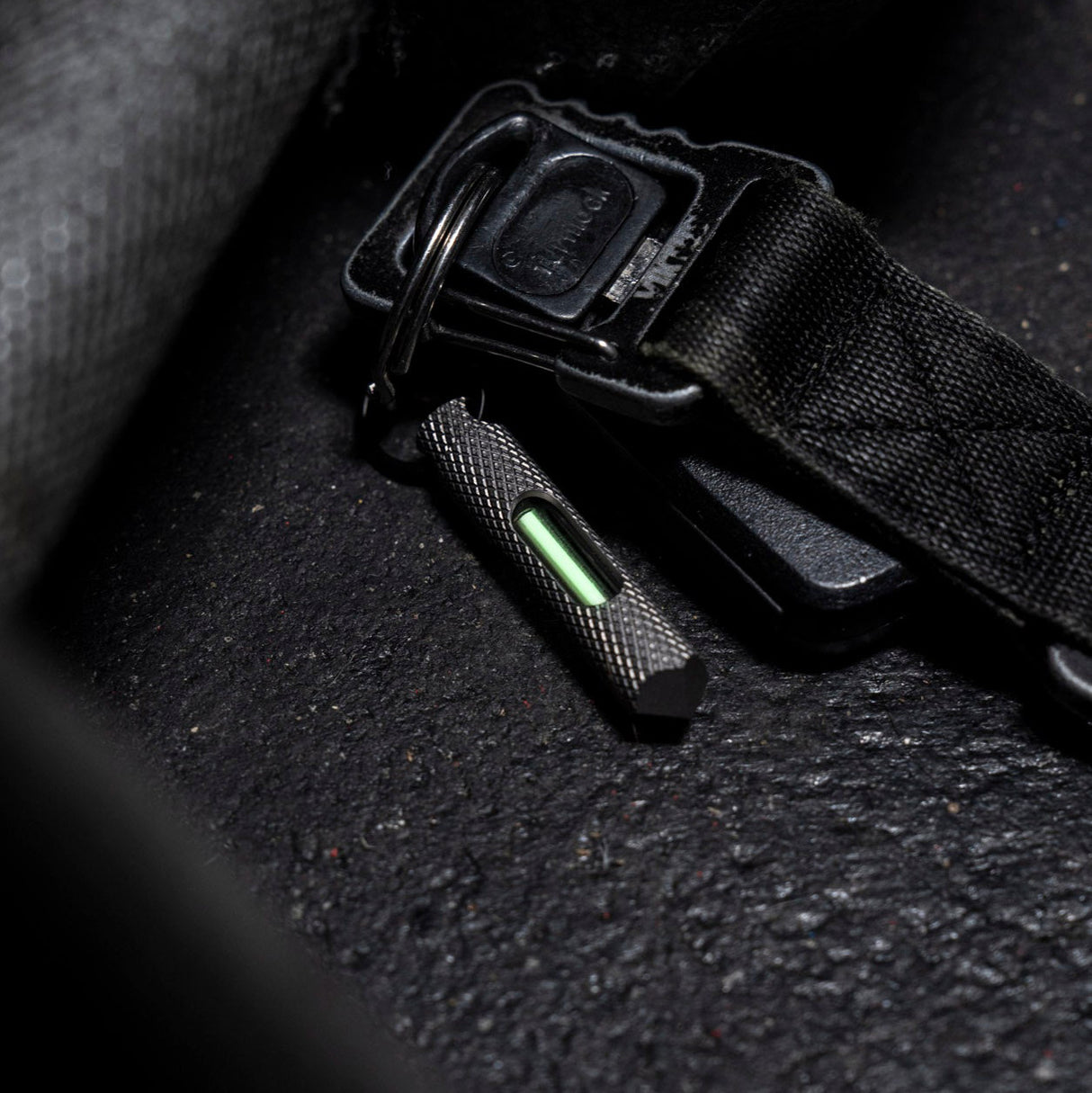 Knurled Glow Fob Titanium