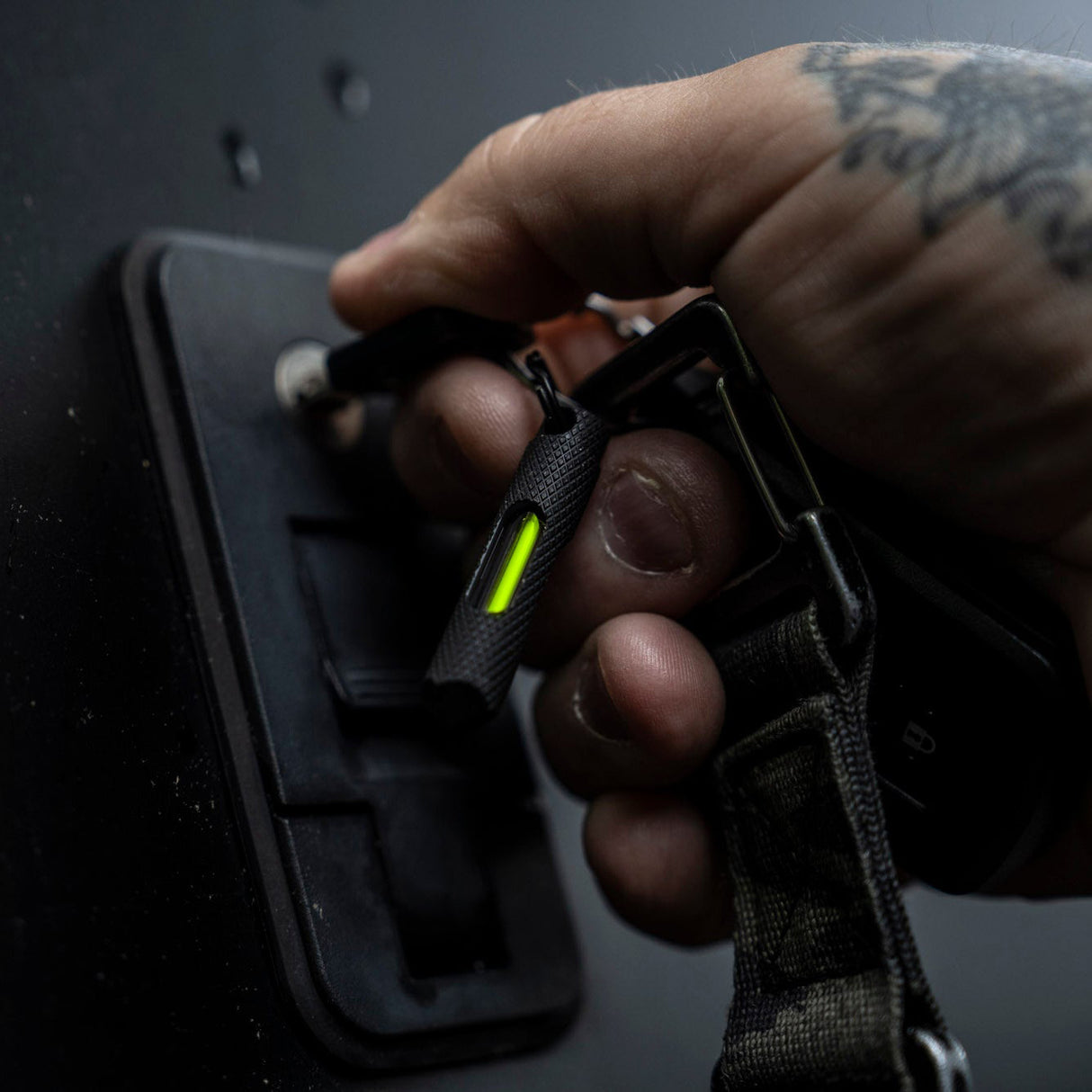 Knurled Glow Fob Steel