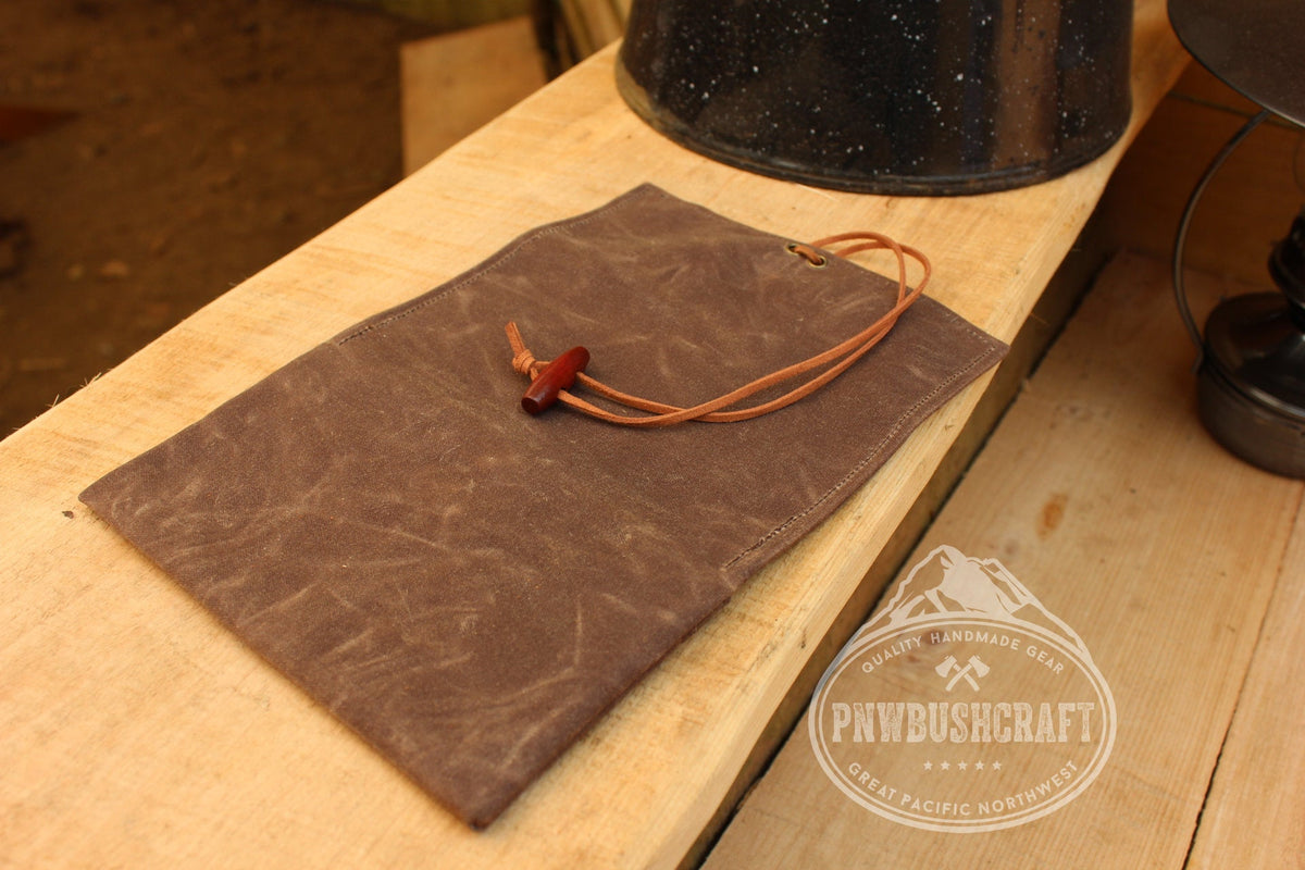PNWBUSHCRAFT Roll Up Pouch with Toggle