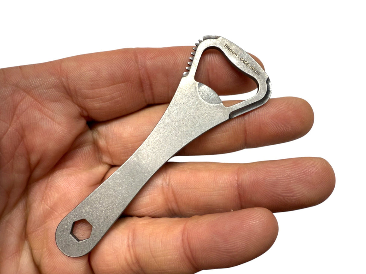 Titan War Claw Multi Tool