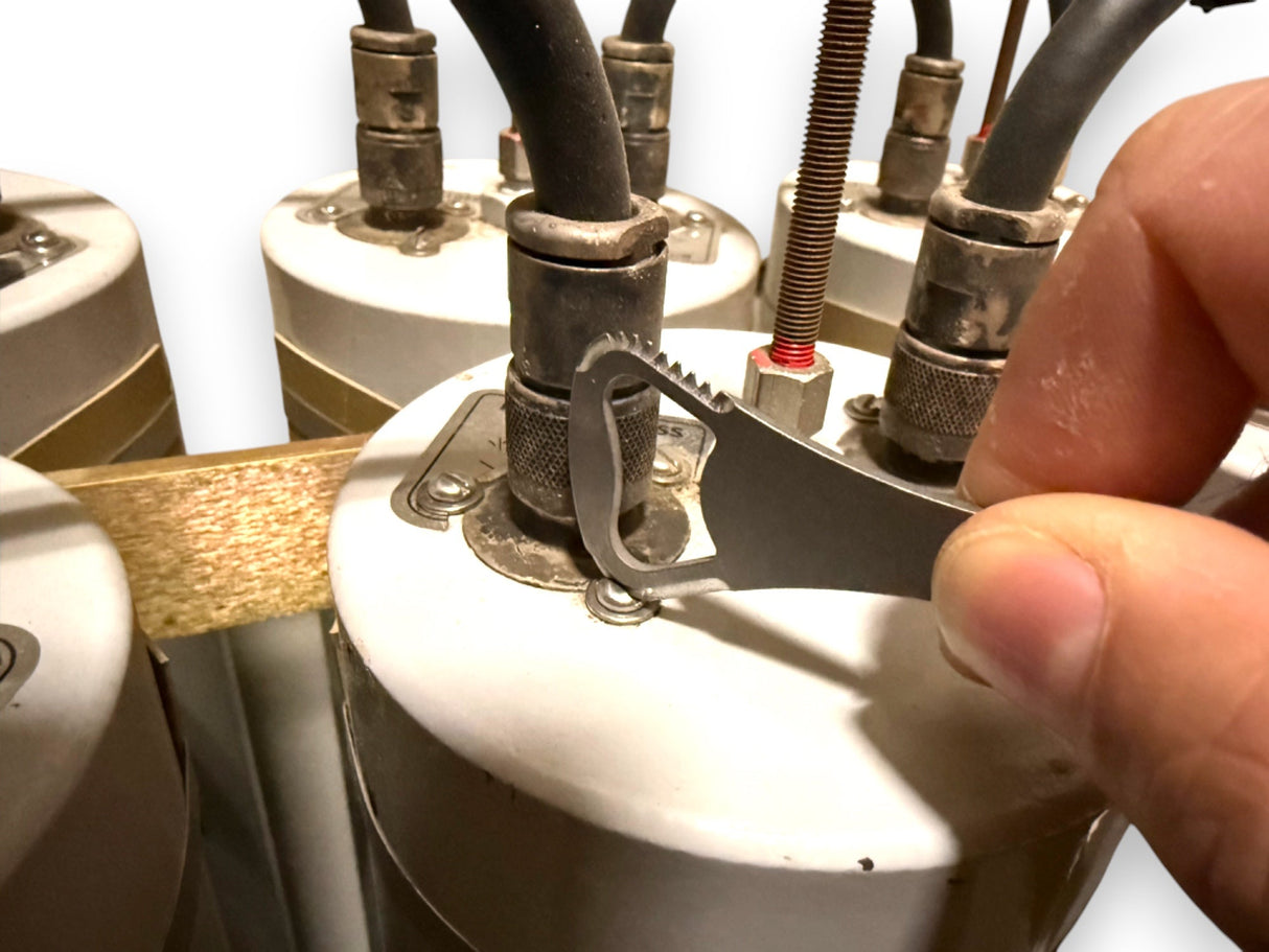 Titan War Claw Multi Tool