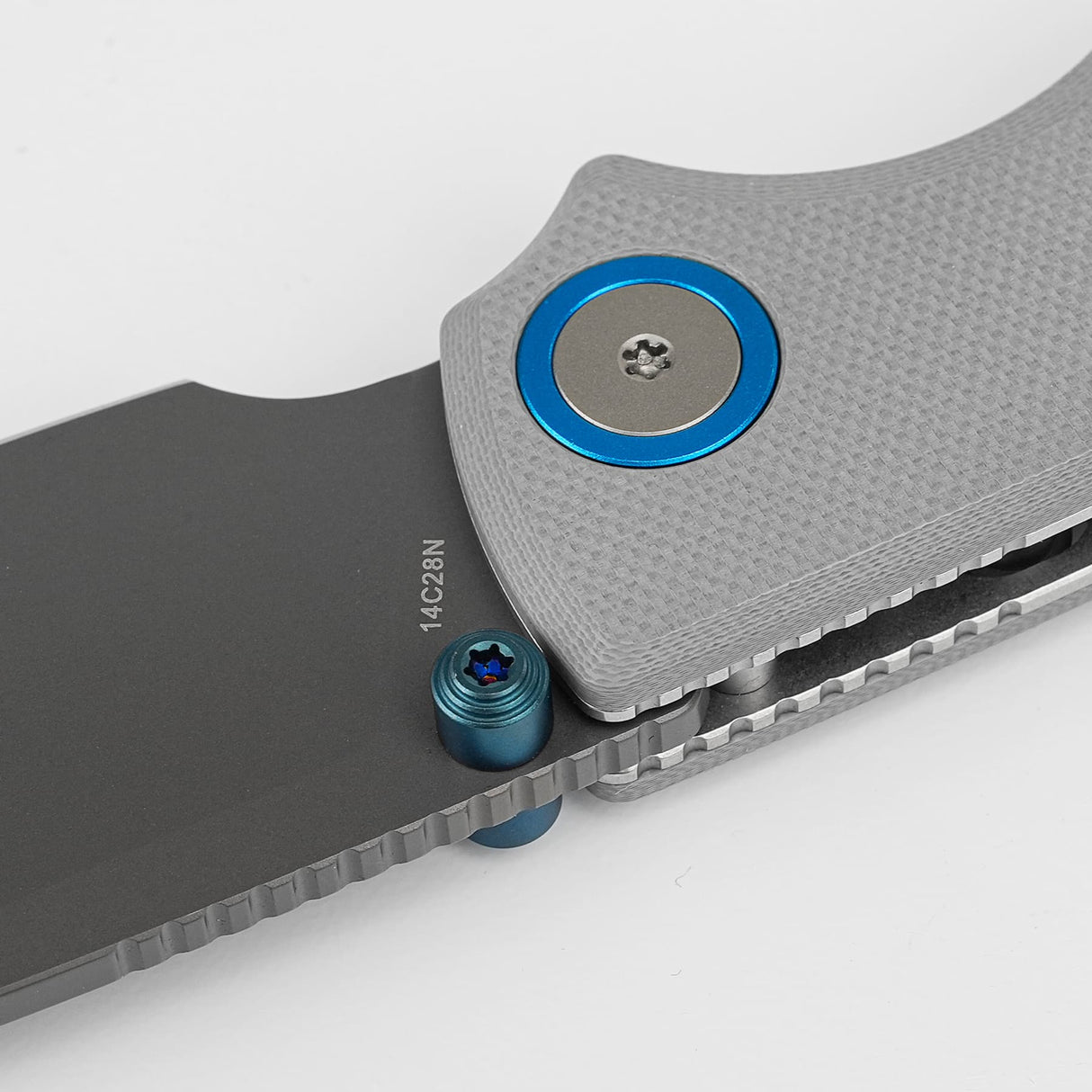 Vosteed Porcupine Thumb Stud Knife