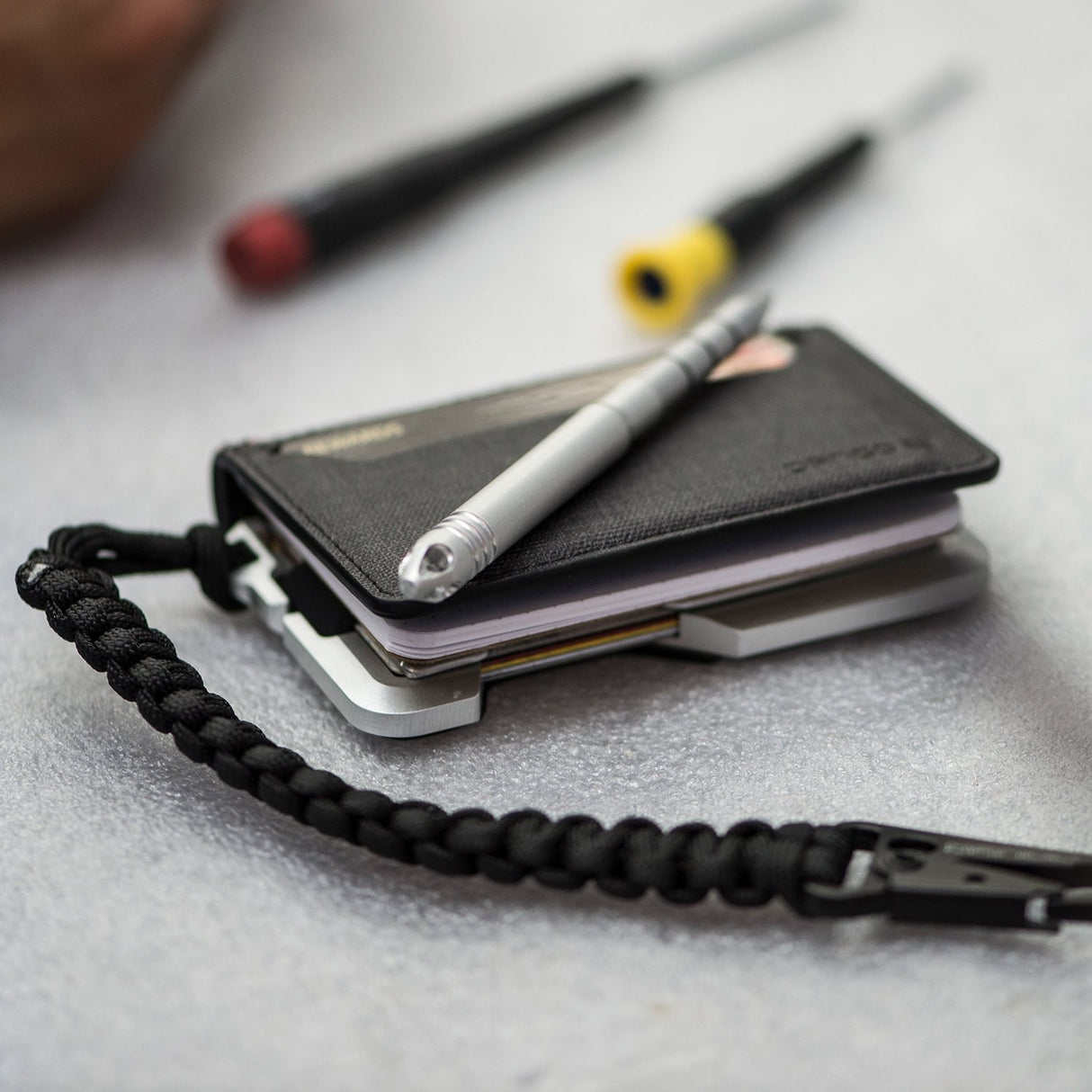 D01 Dapper Pen DTEX - Lompakko