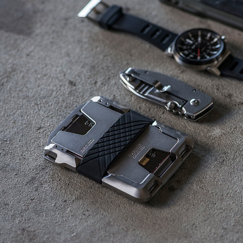 M1 Maverick Titanium Tactical - Lompakko