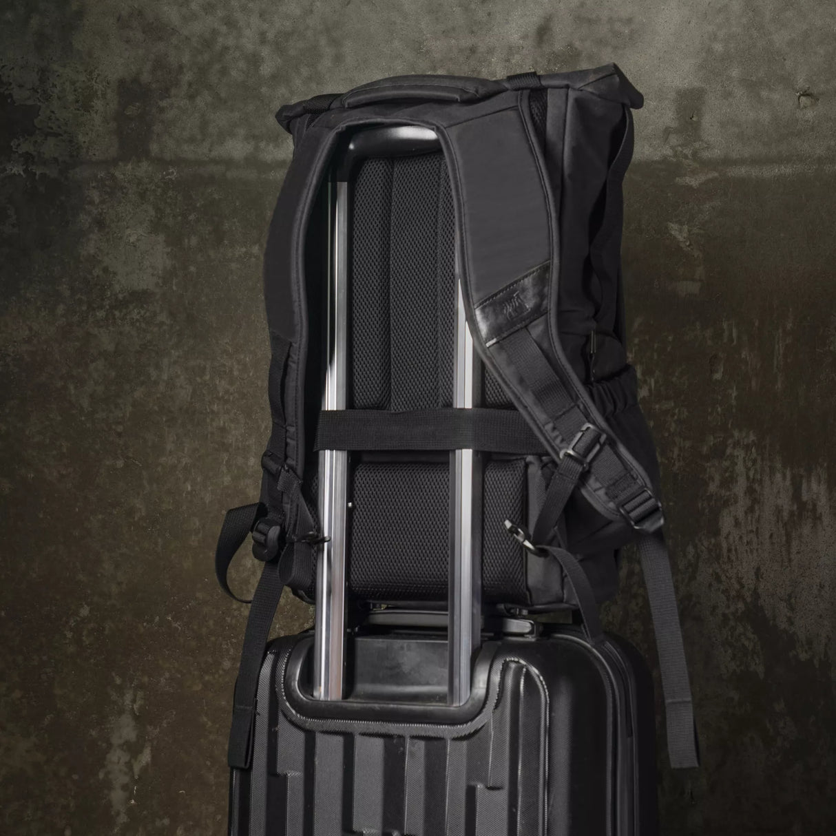 Pilot Travel Camera Backpack 18 L