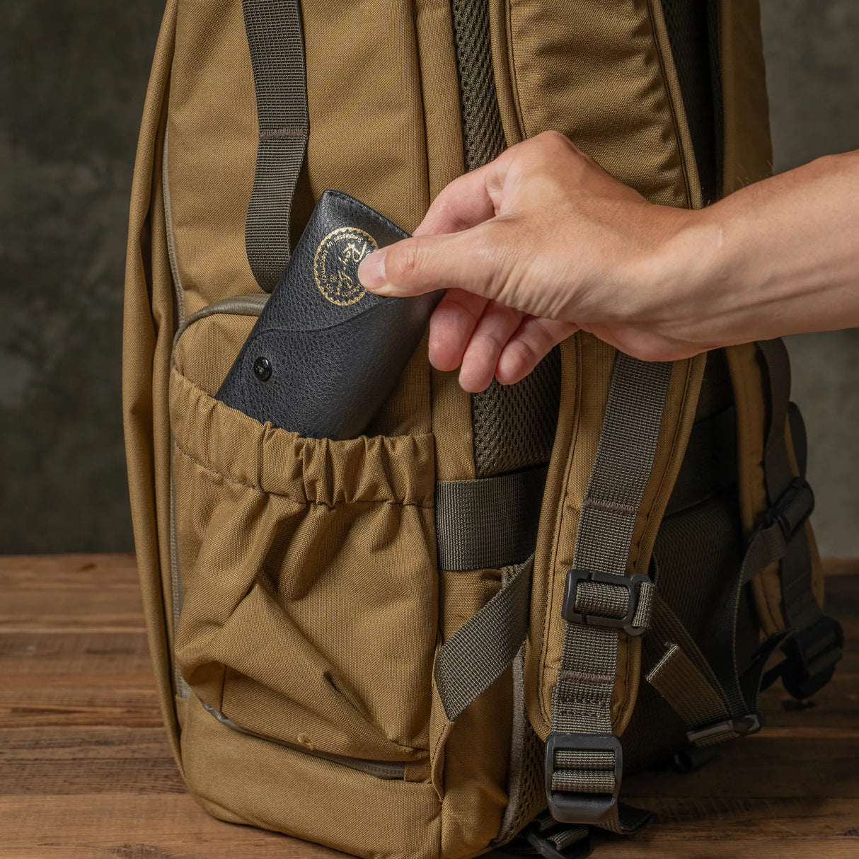 Pilot Travel Camera Backpack 18 L