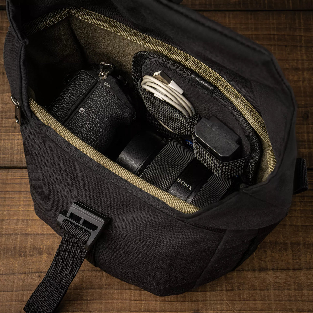 Pilot Travel Camera Bag 3.5 L