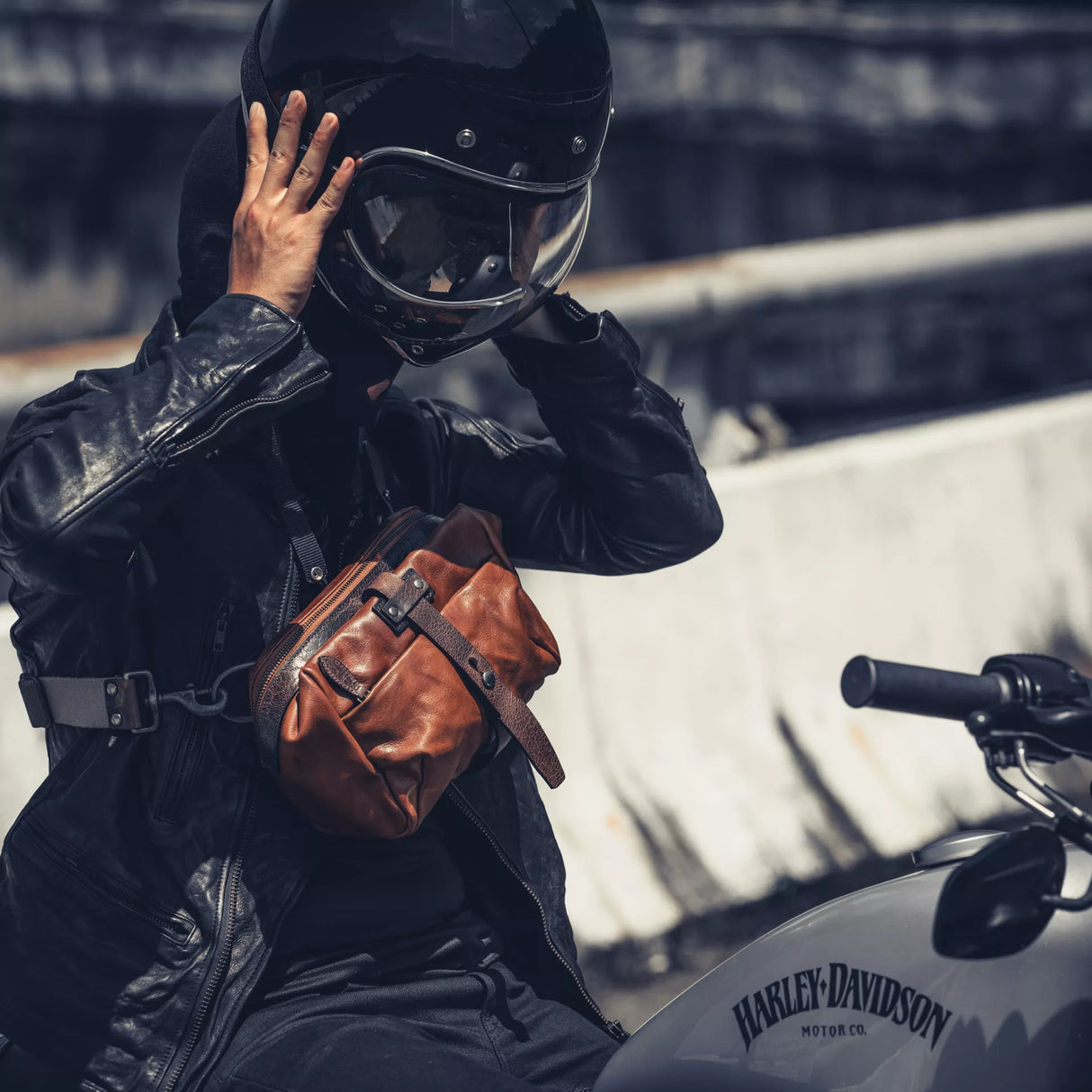 Mini Rider Leather 3.5 L Sling Bag