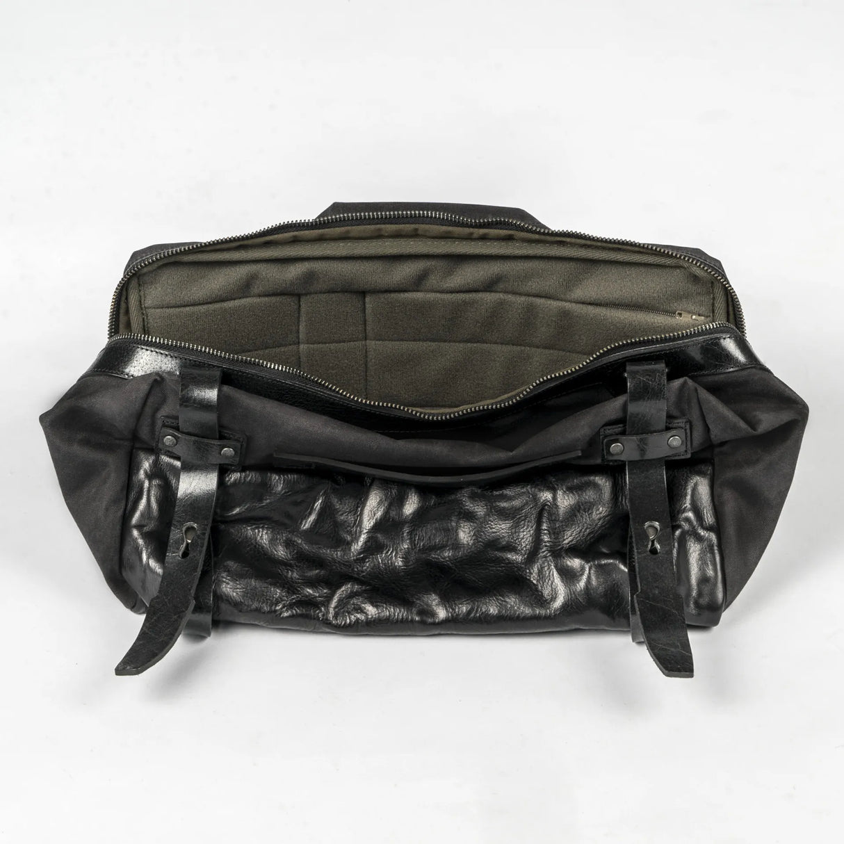 Easy Rider 9.5 L Sling Bag