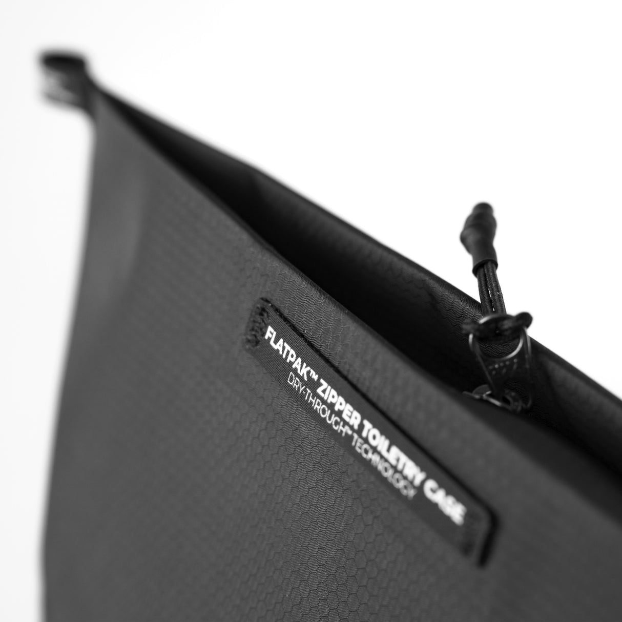 FlatPak™ Zipper Kulturbeutel