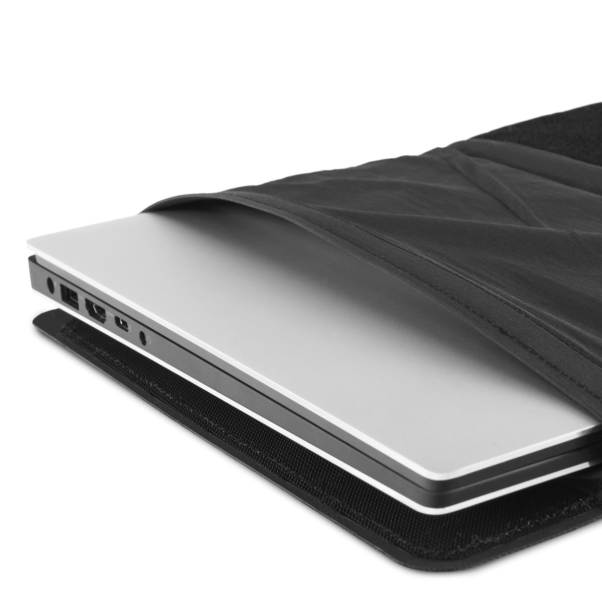 Laptop Base Layer - Suojakotelo