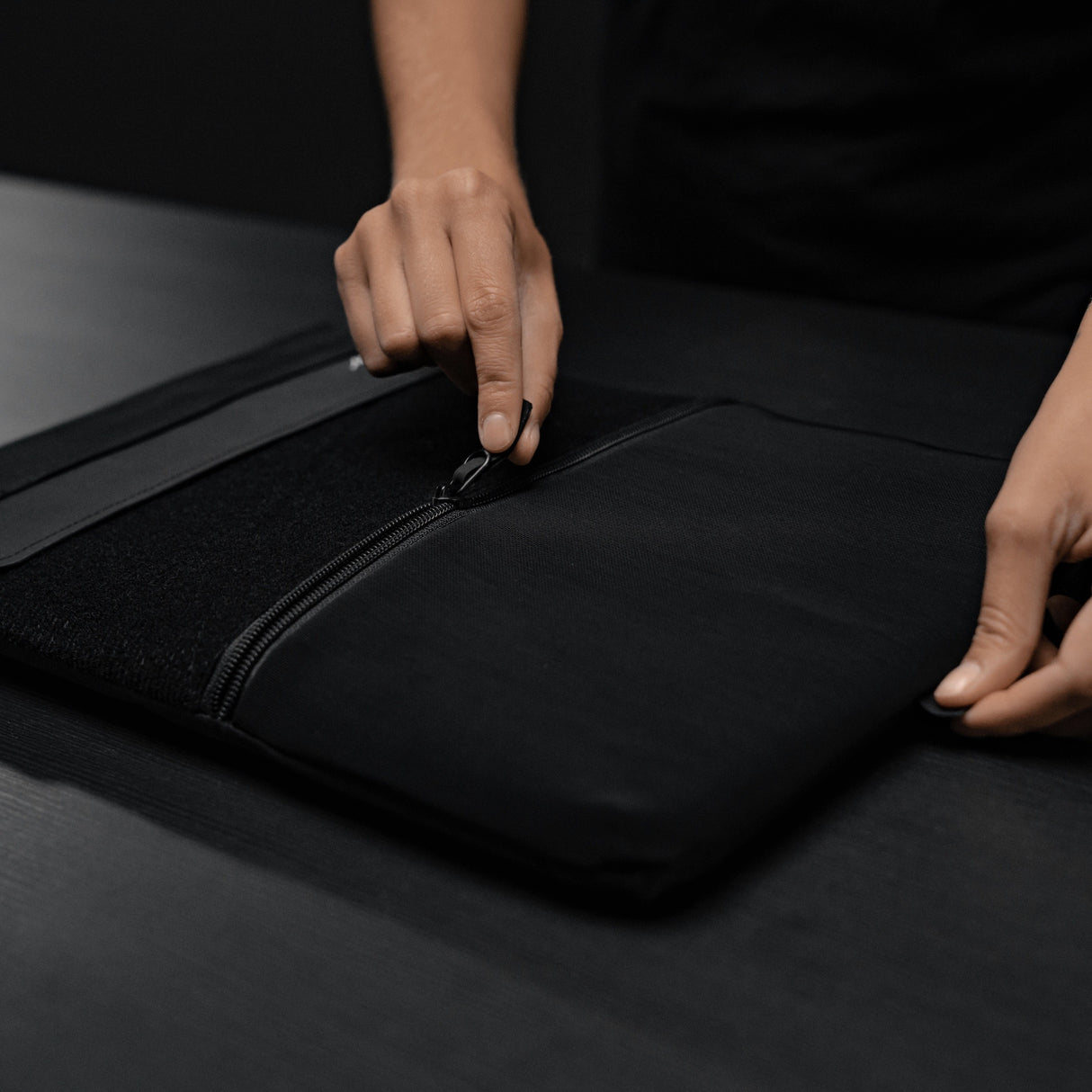 Laptop Base Layer - Suojakotelo