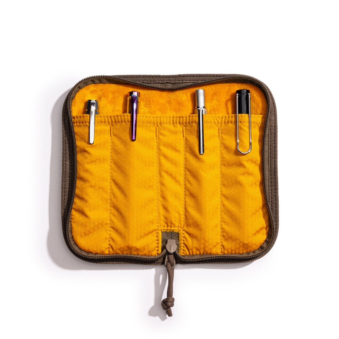 Quattro V2 Pen Organiser