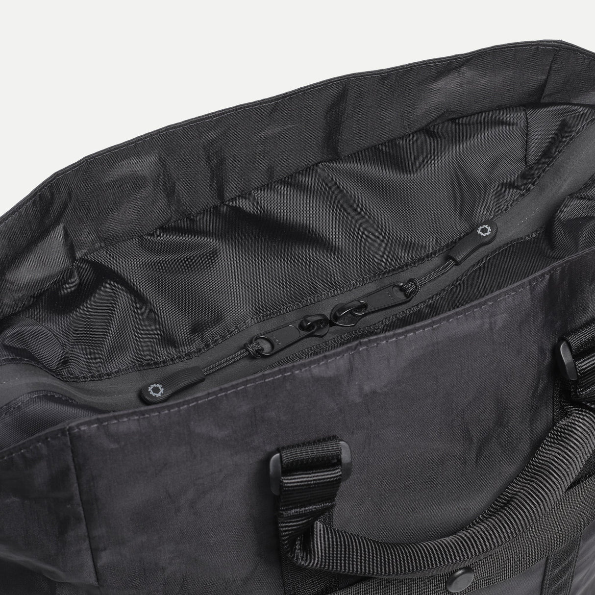 Utility Tote Portrait Dyneema - Laukku