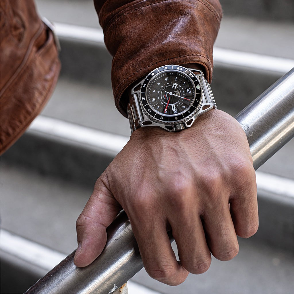 GMT-01 Automatic - Rannekello
