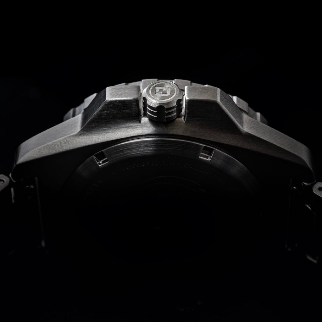 DV-02 Automatic Dive - Rannekello