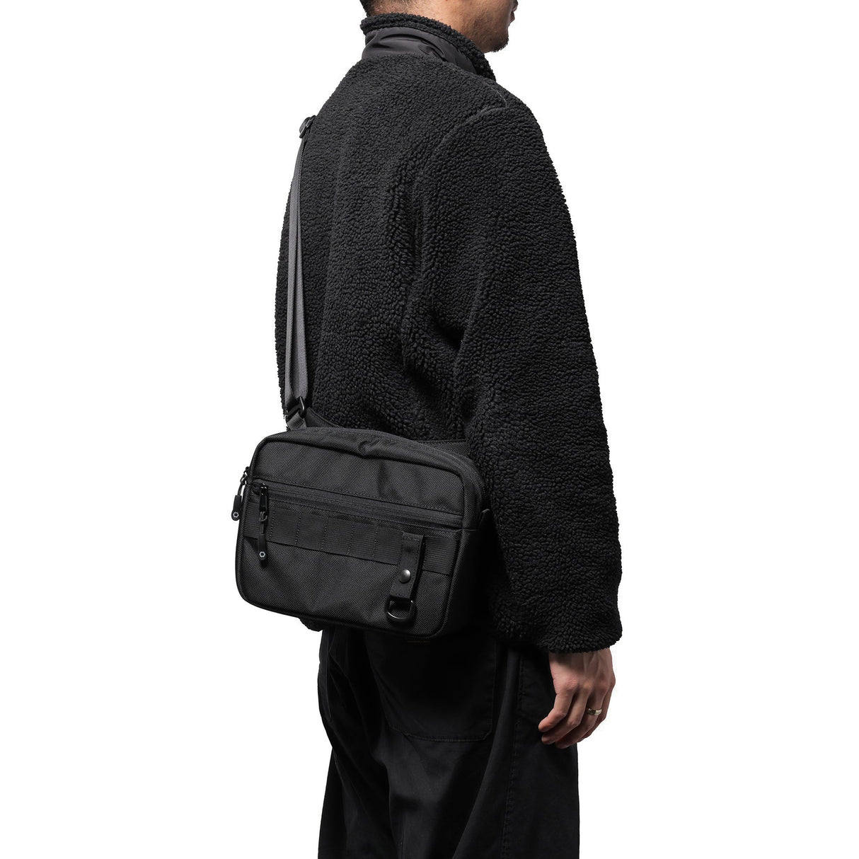 Sling Pouch Large - Laukku