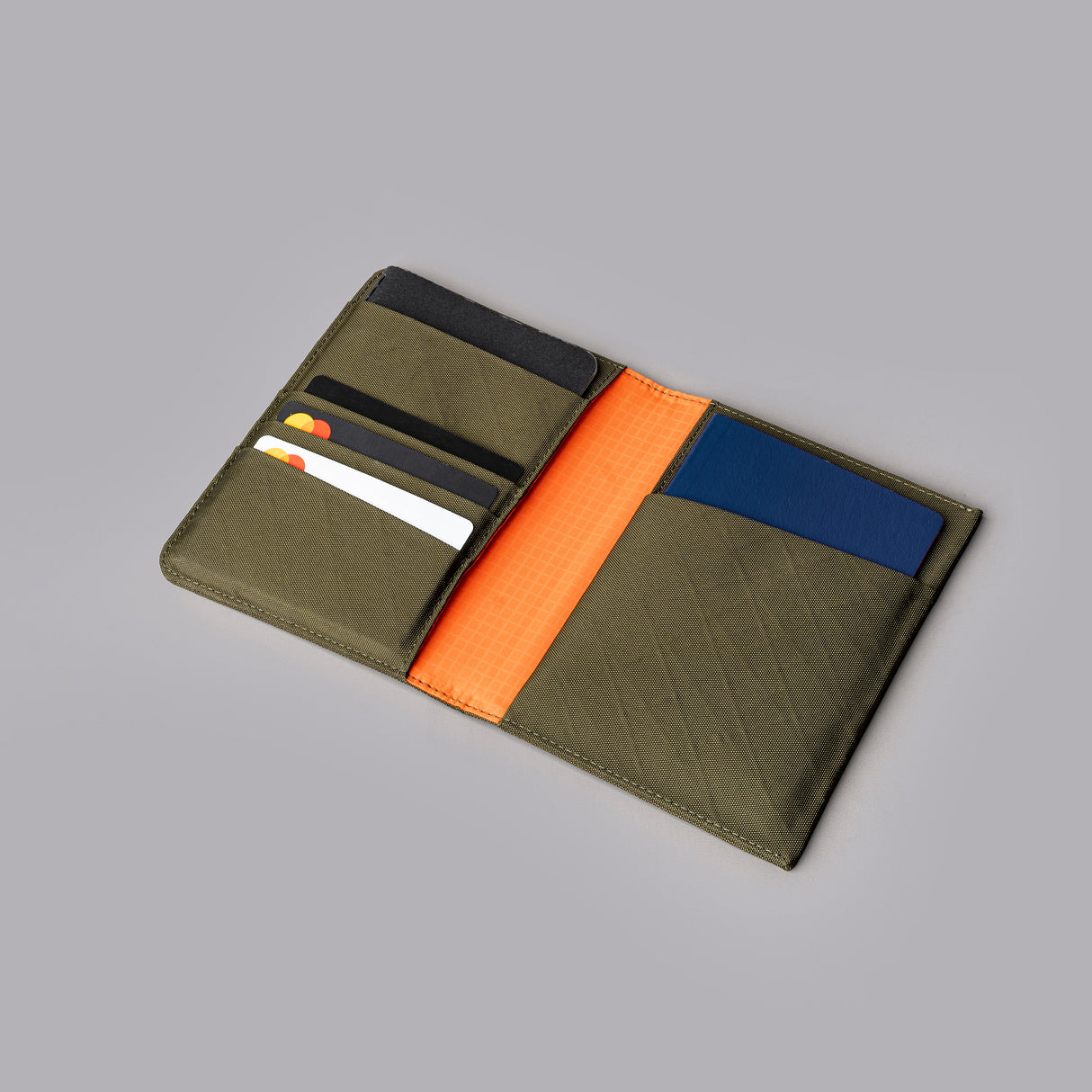 Ark Bifold Passport - Matkalompakko