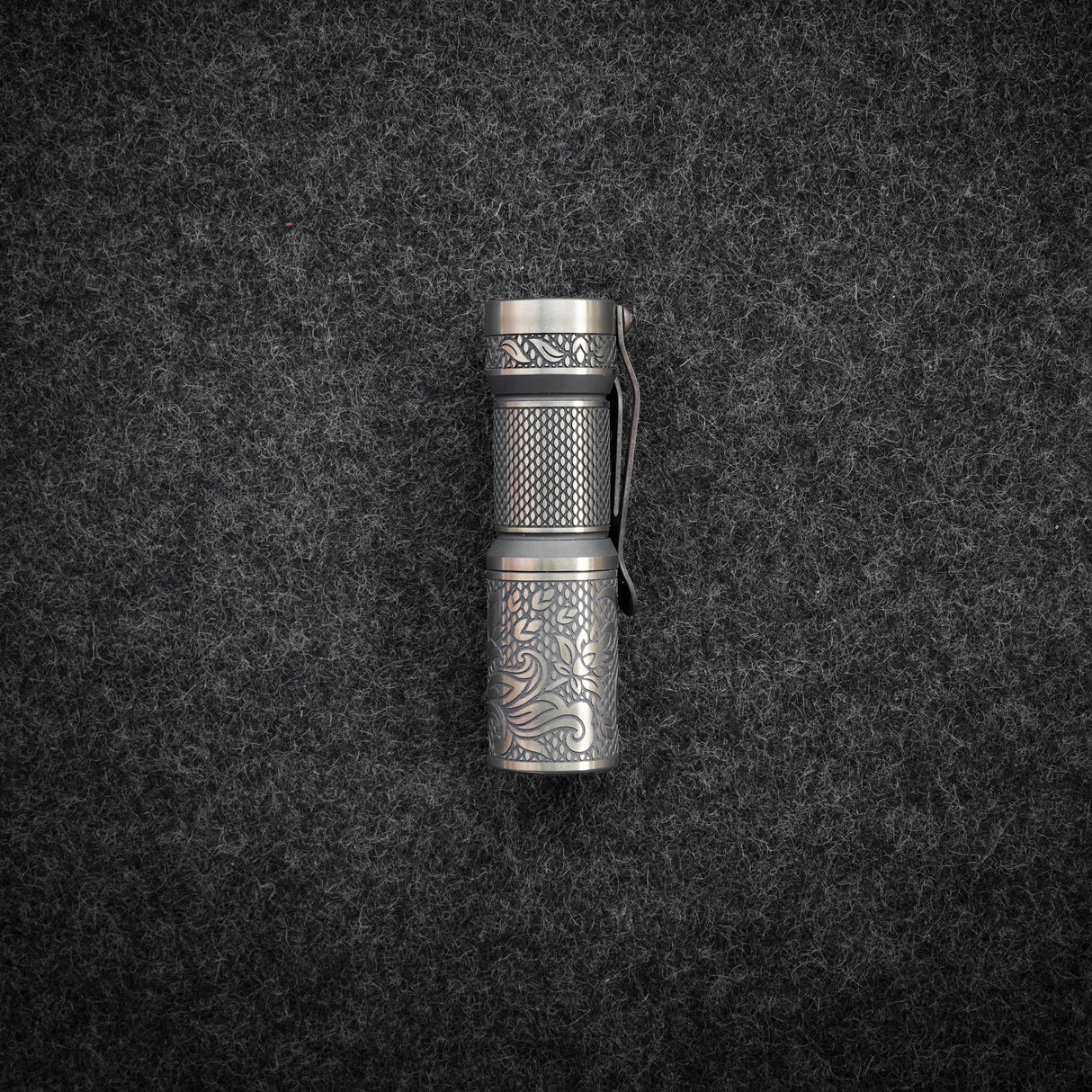 Ti2 Design Arcadian Titanium - Taskulamppu
