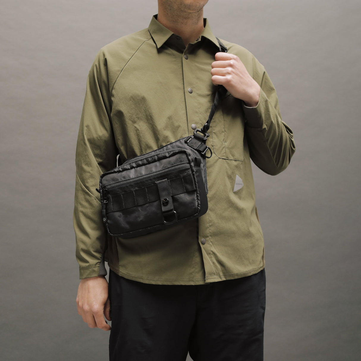 Sling Pouch Medium - Laukku