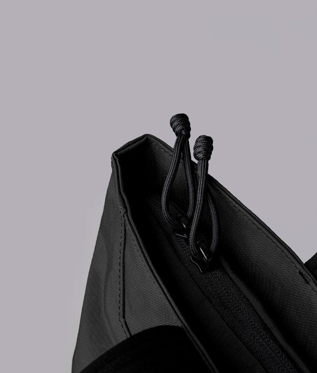 Flight Tote - Laukku