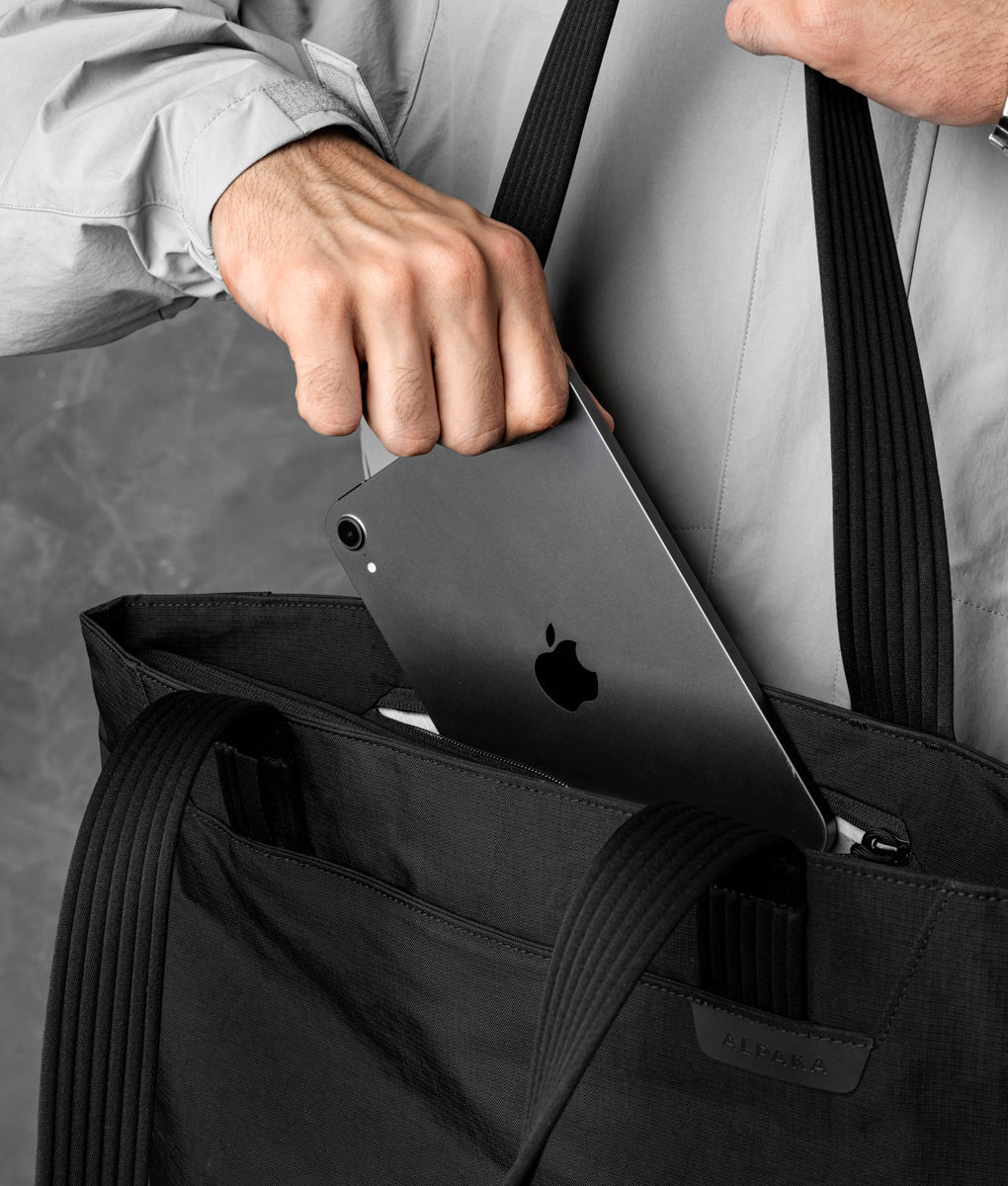 Flight Tote - Laukku