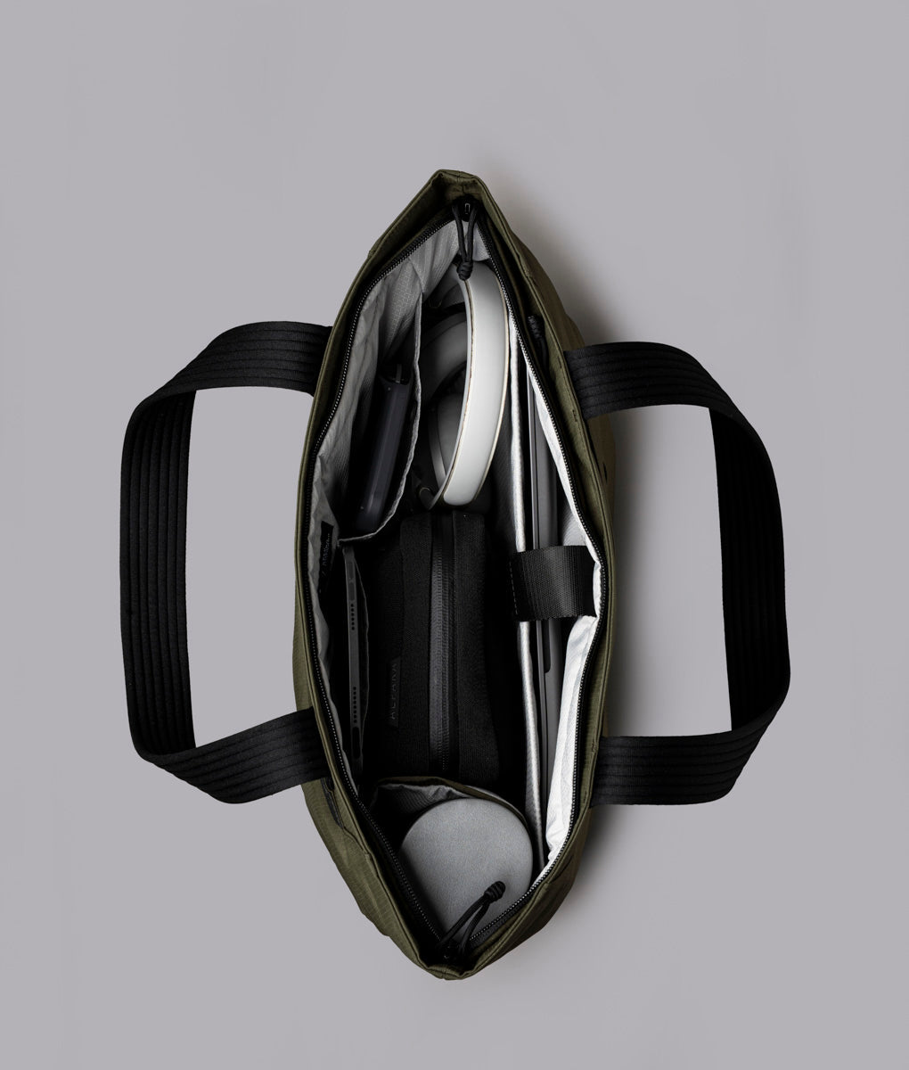 Flight Tote - Laukku