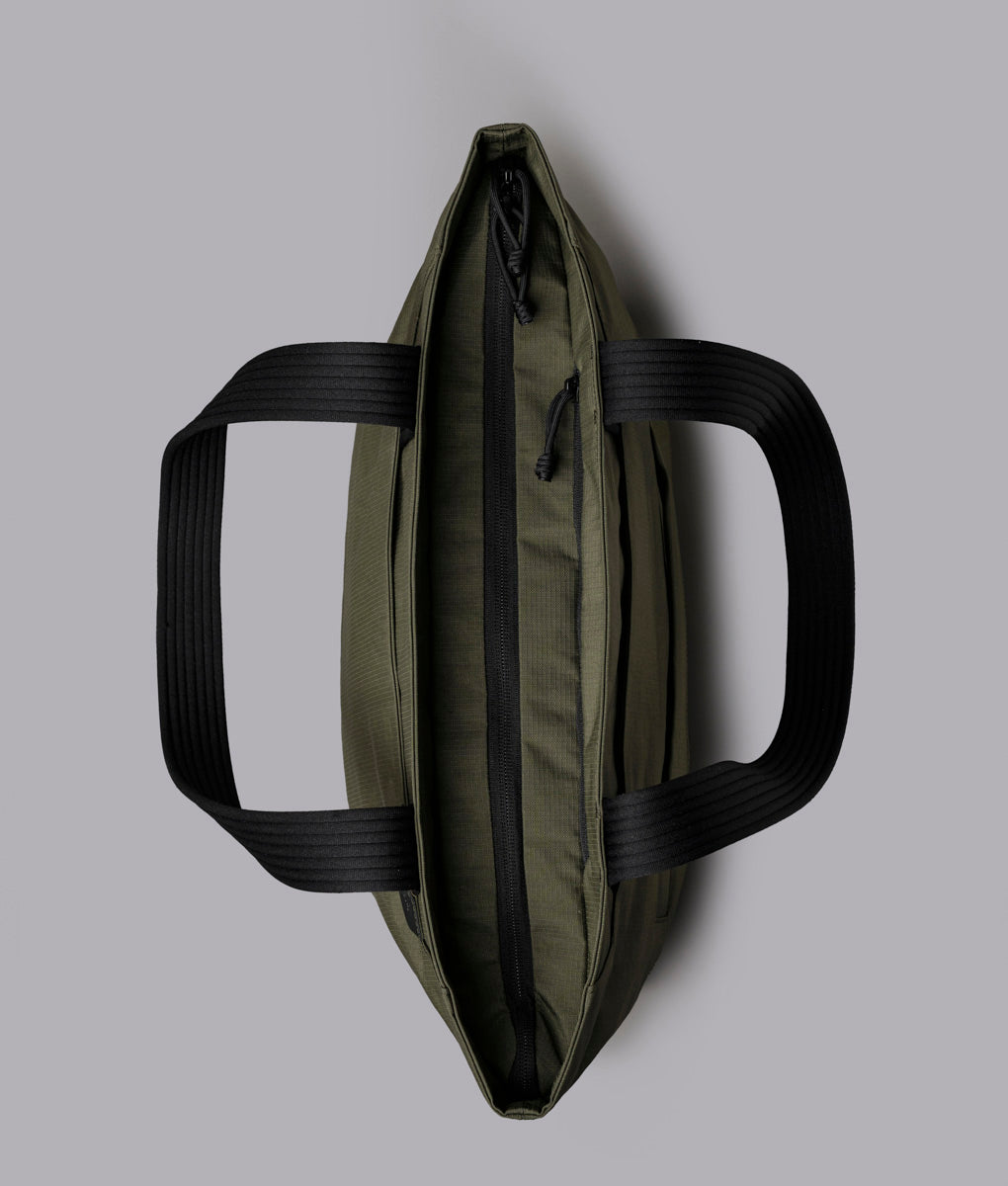 Flight Tote - Laukku