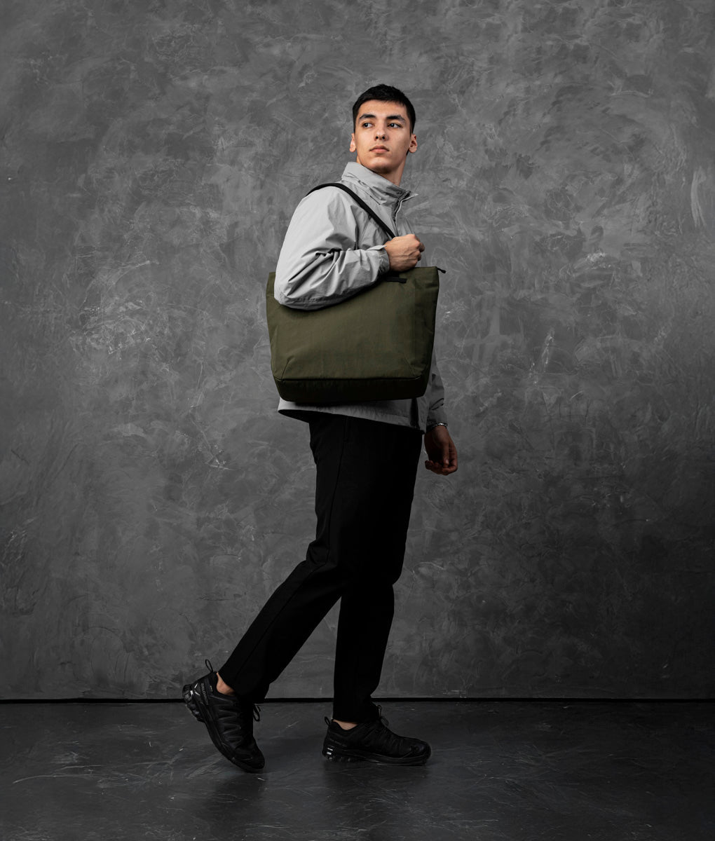 Flight Tote - Laukku