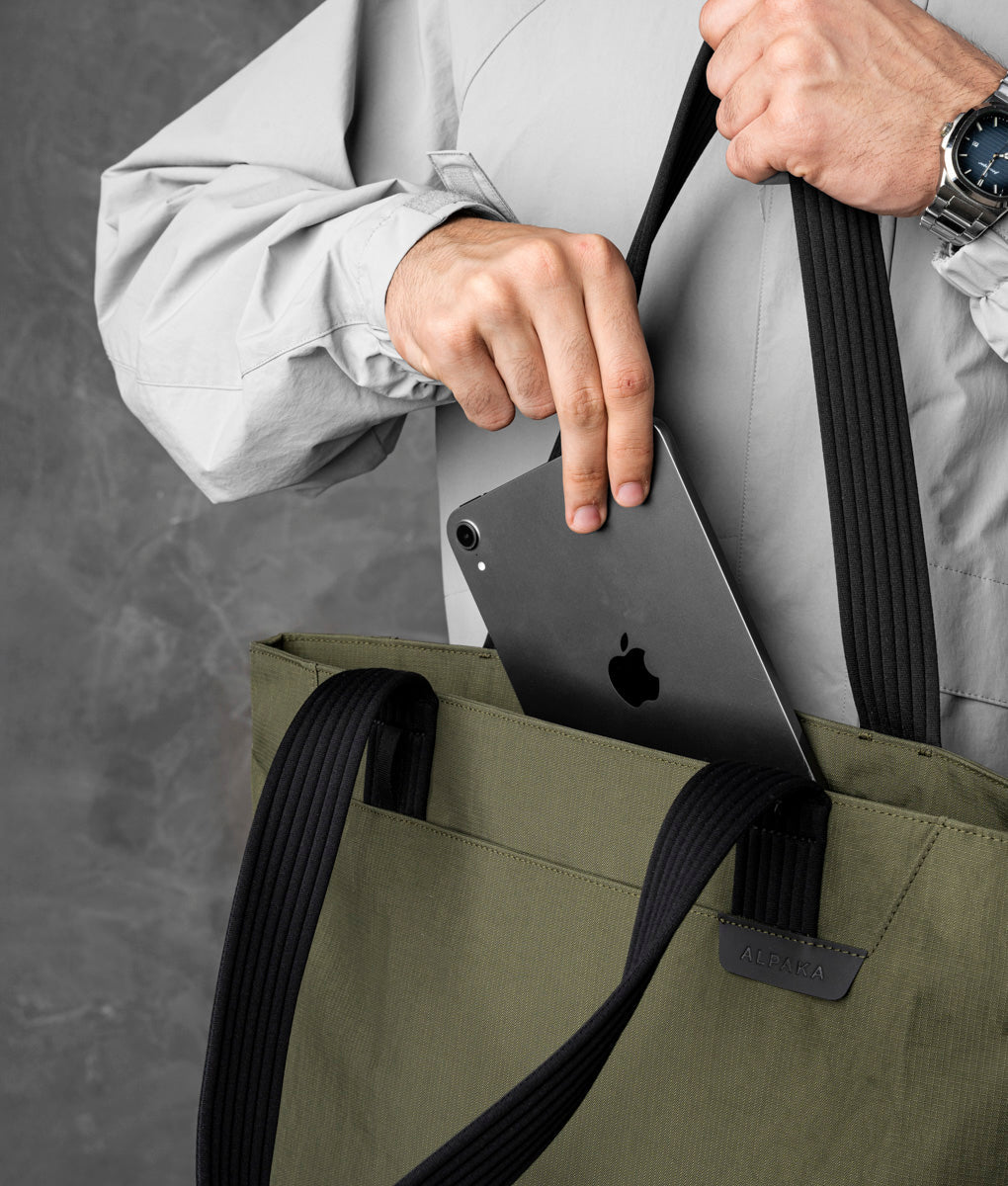 Flight Tote - Laukku