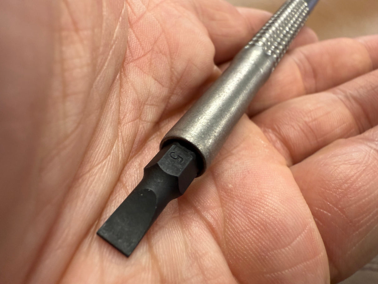 Precision Grip Screwdriver