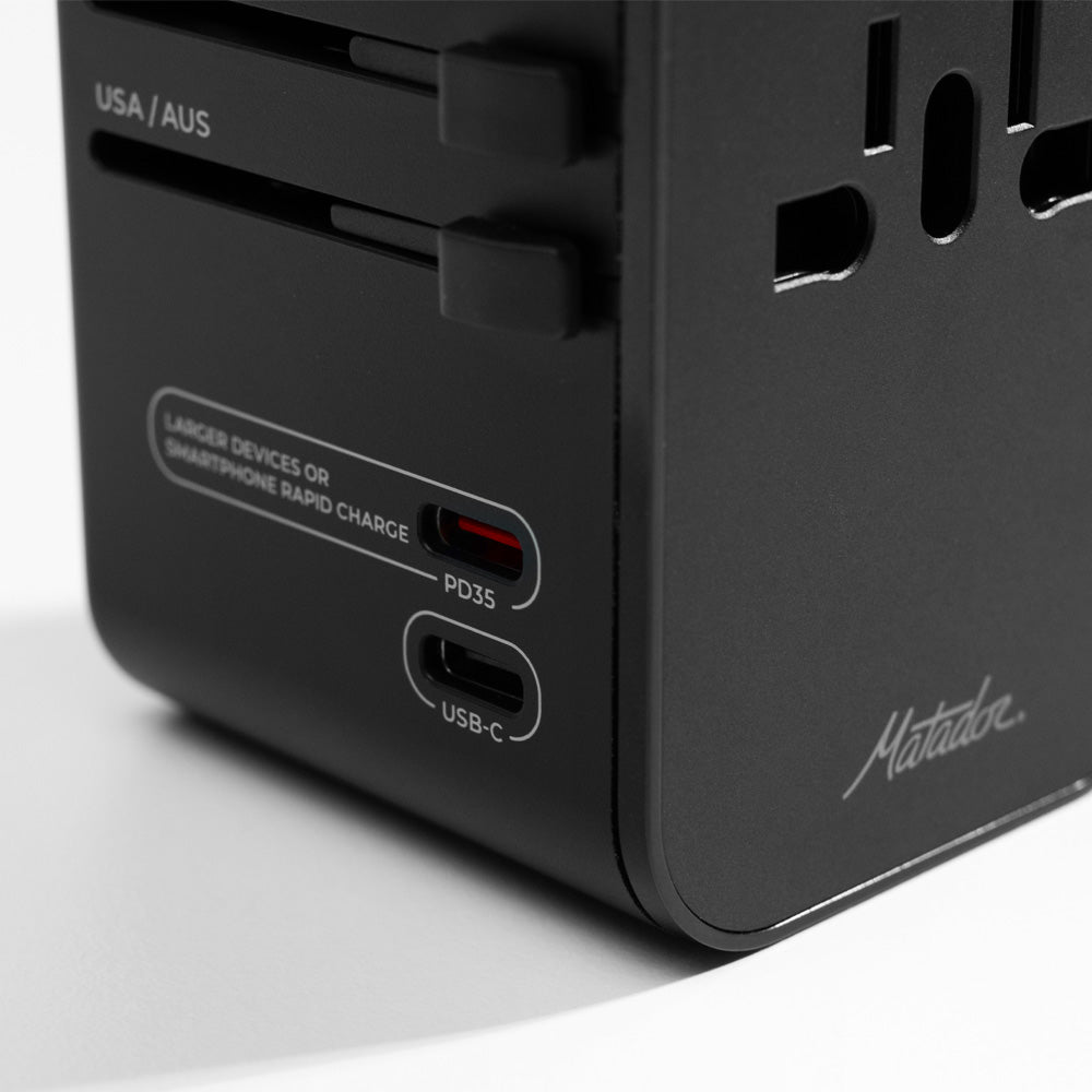 Global Travel Adapter - Matka-adapteri