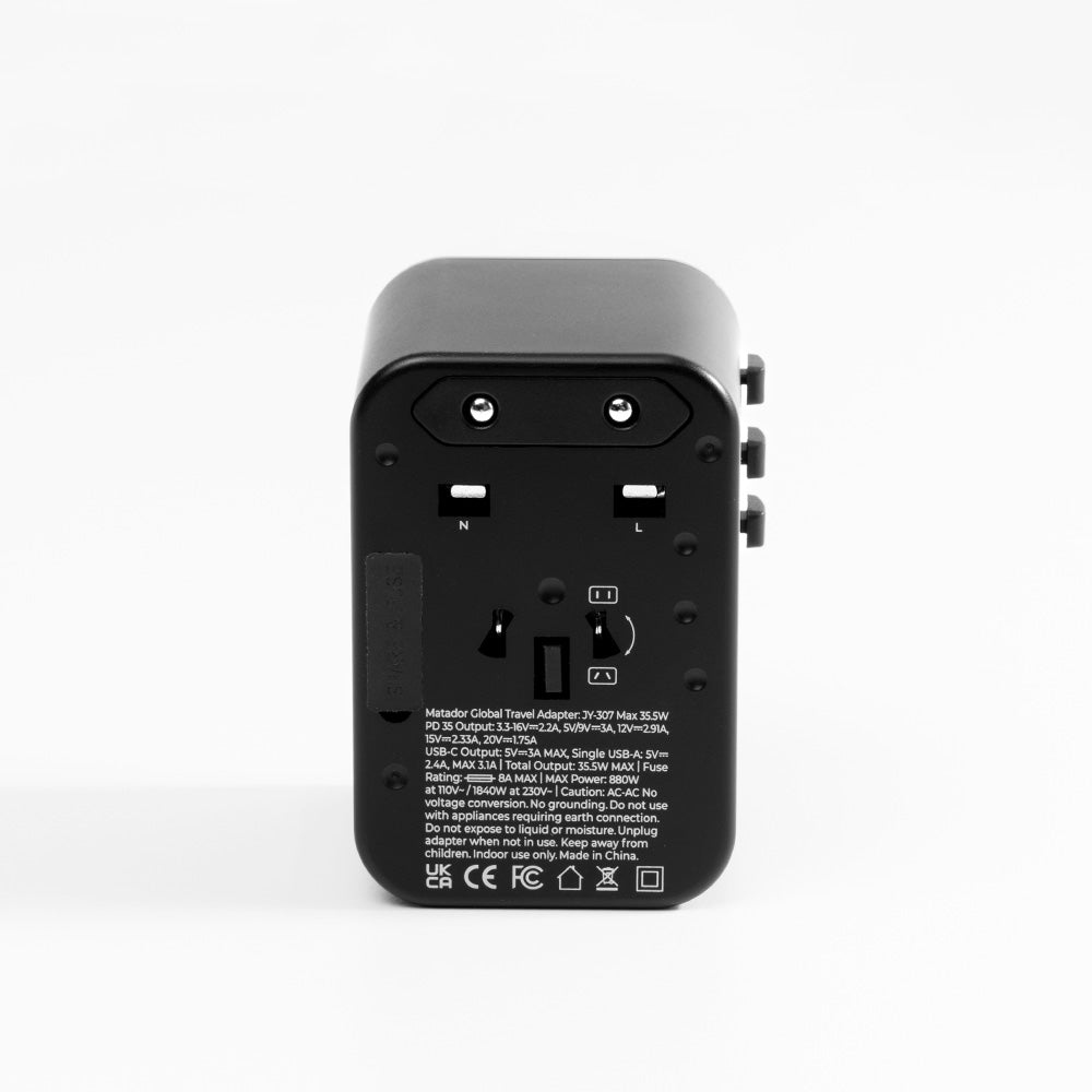 Global Travel Adapter - Matka-adapteri