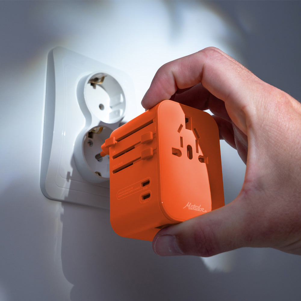 Global Travel Adapter - Matka-adapteri