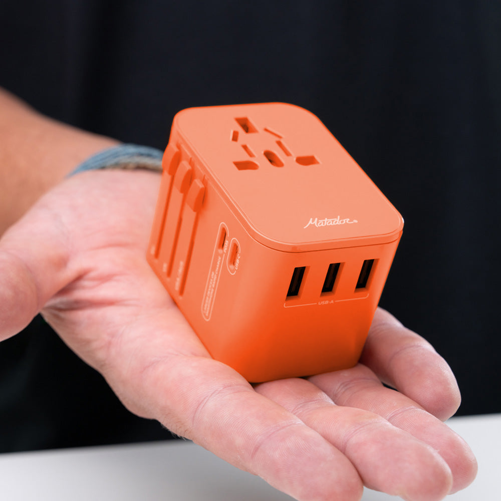 Global Travel Adapter - Matka-adapteri