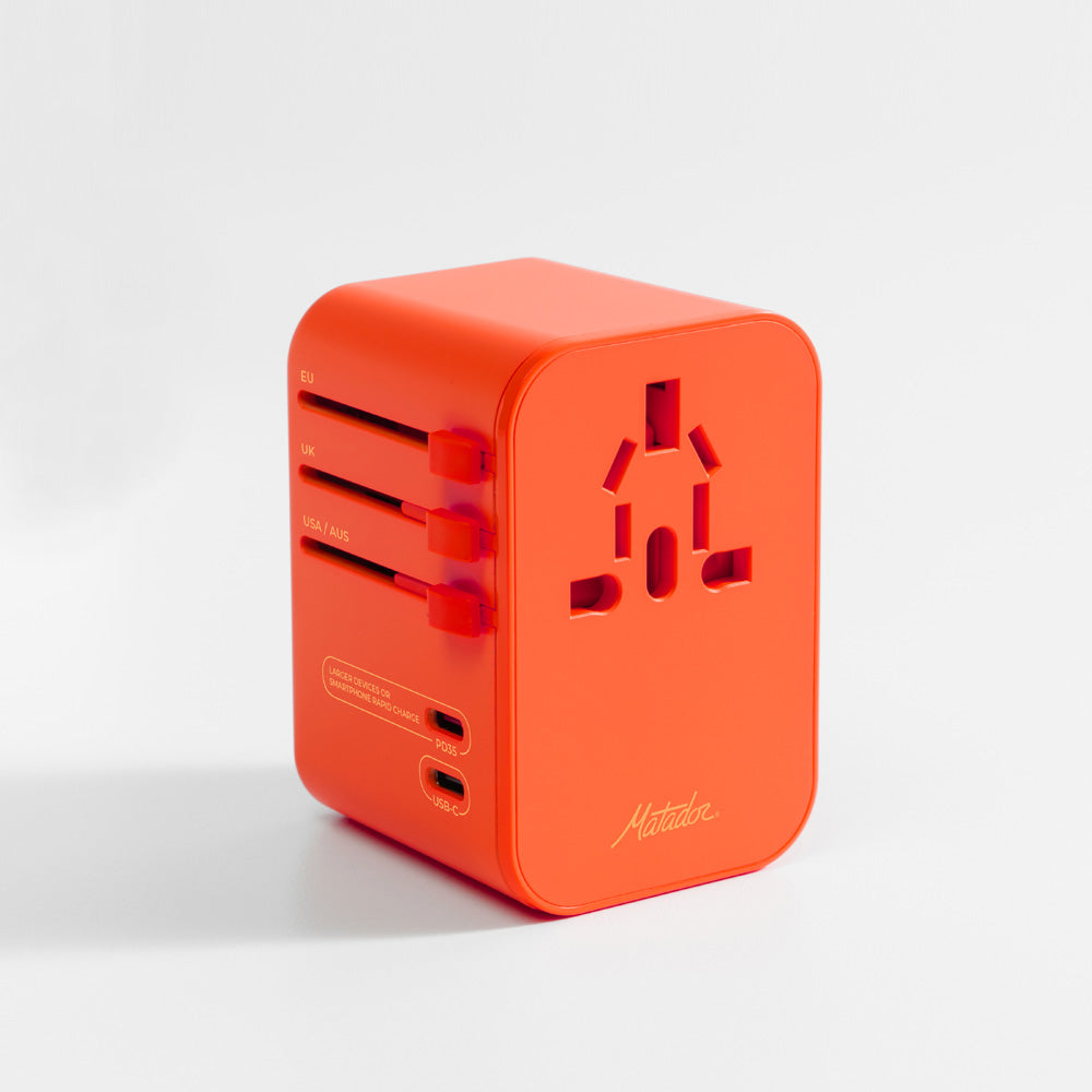 Global Travel Adapter - Matka-adapteri