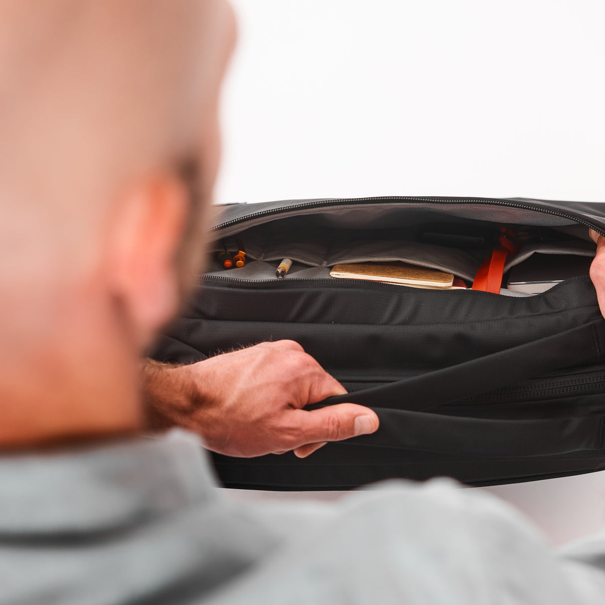 Transit Briefcase 20 L - Laukku