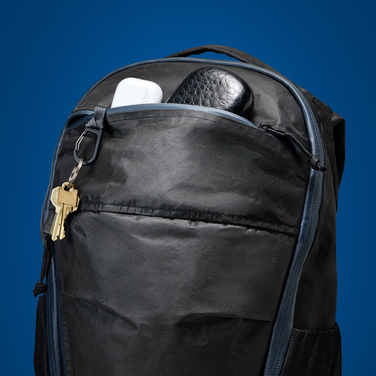 Mountain Panel Loader 22 L Kludde Edition