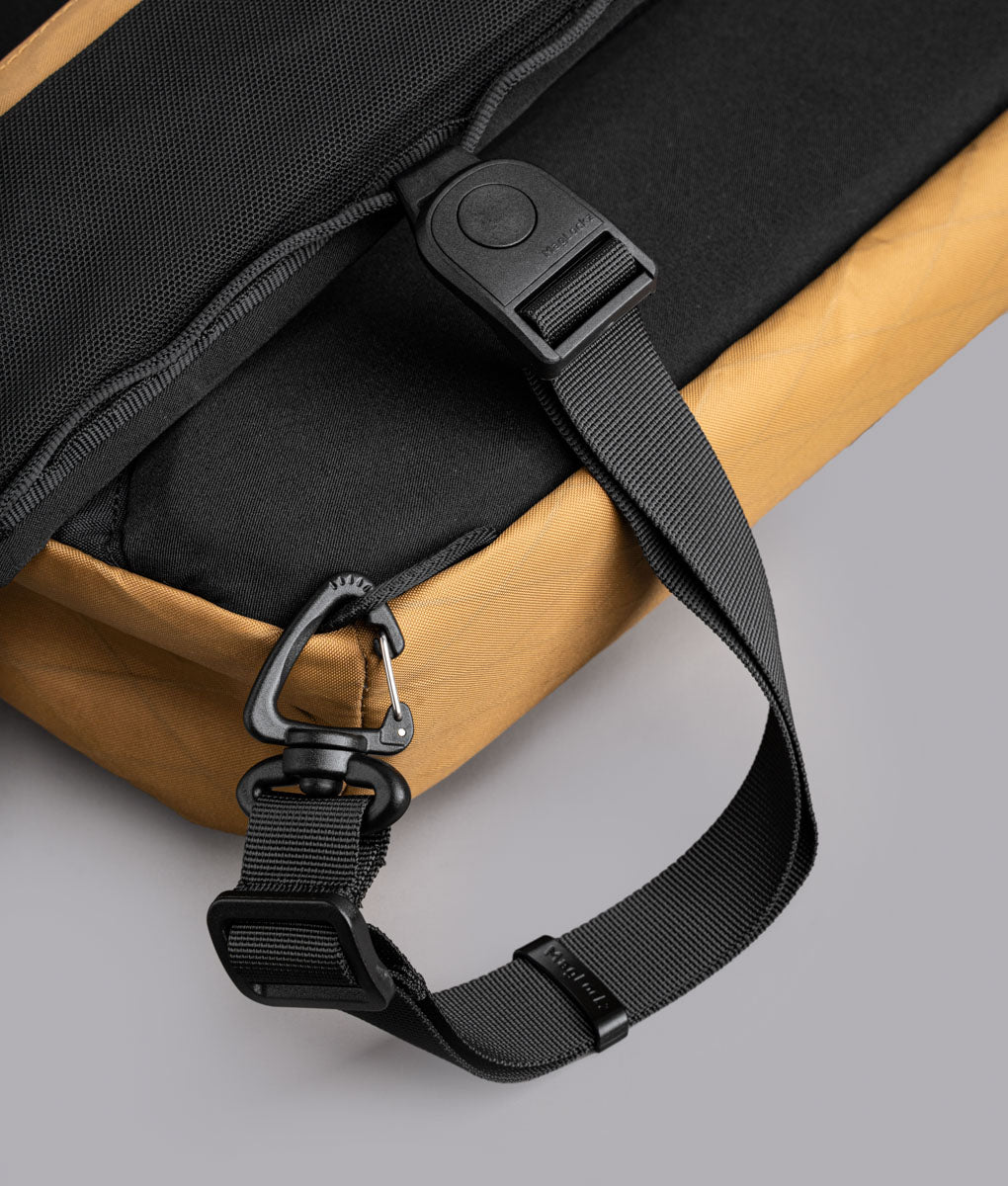Metro Crossbody - Laukku