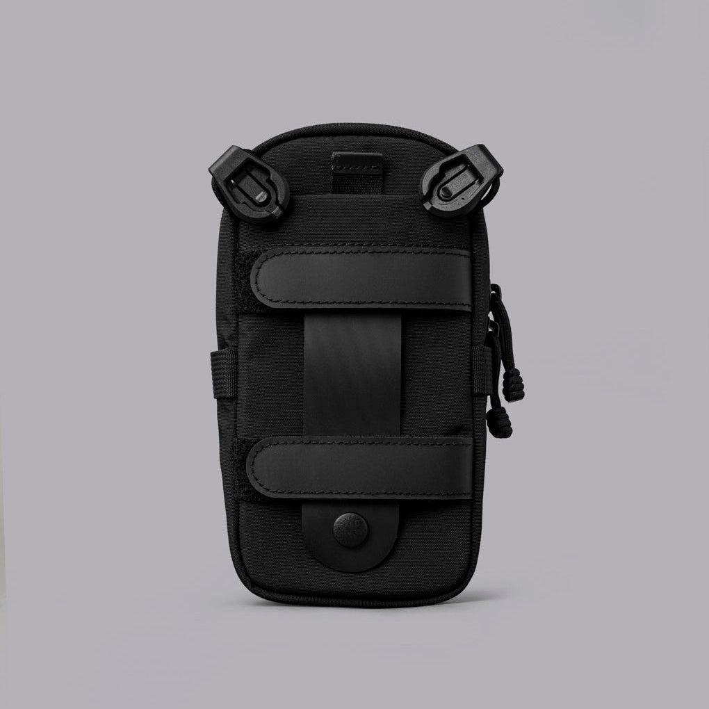 ModularShoulderPocketMaxAxoflux400DBlack_WashedNylon__0007_edited.jpg