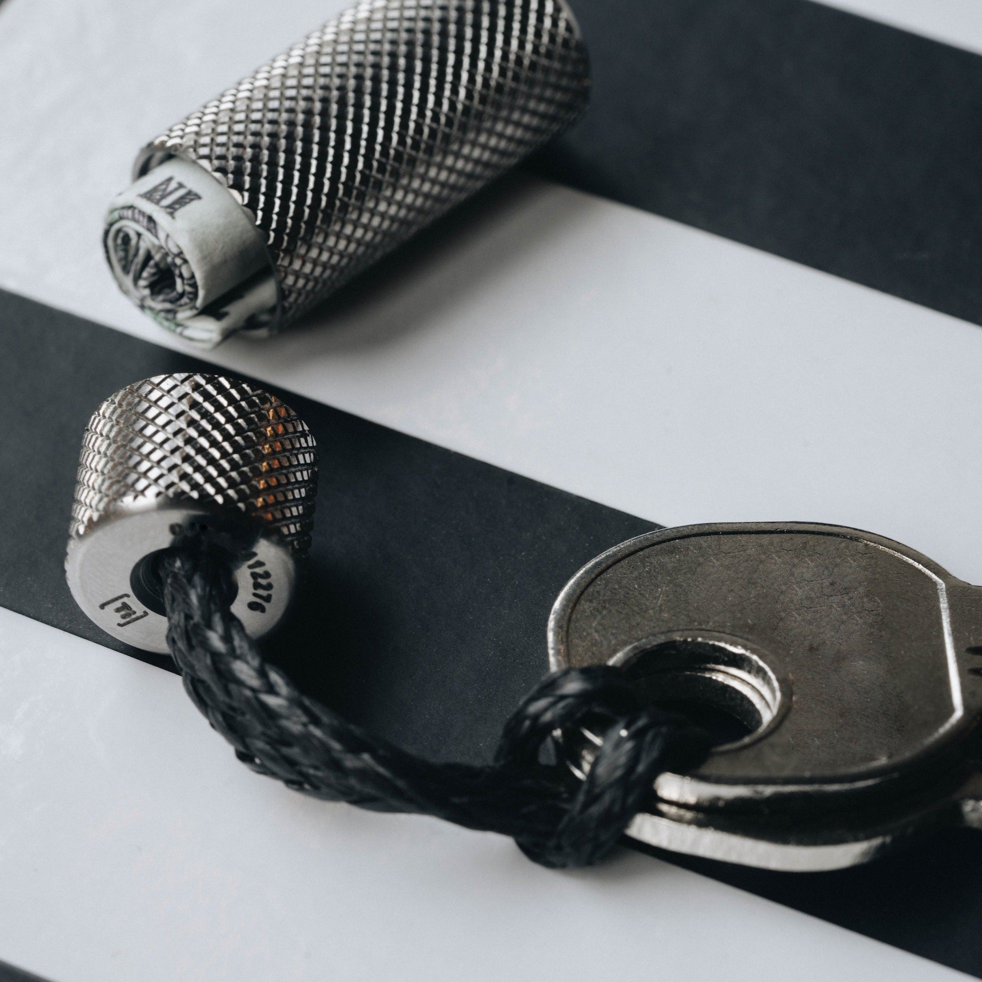 Wingback Key Cache Titanium – Mukama