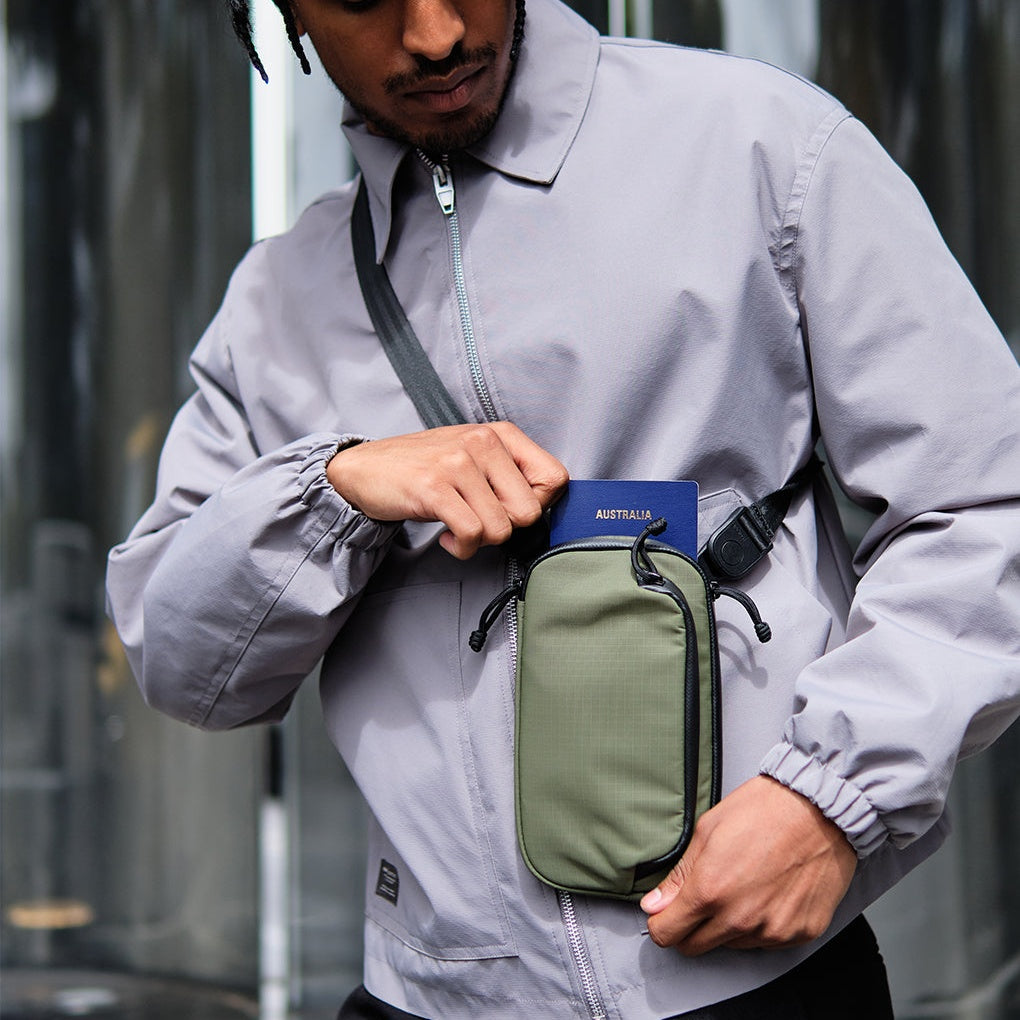 Alpaka Bravo Passport Pouch